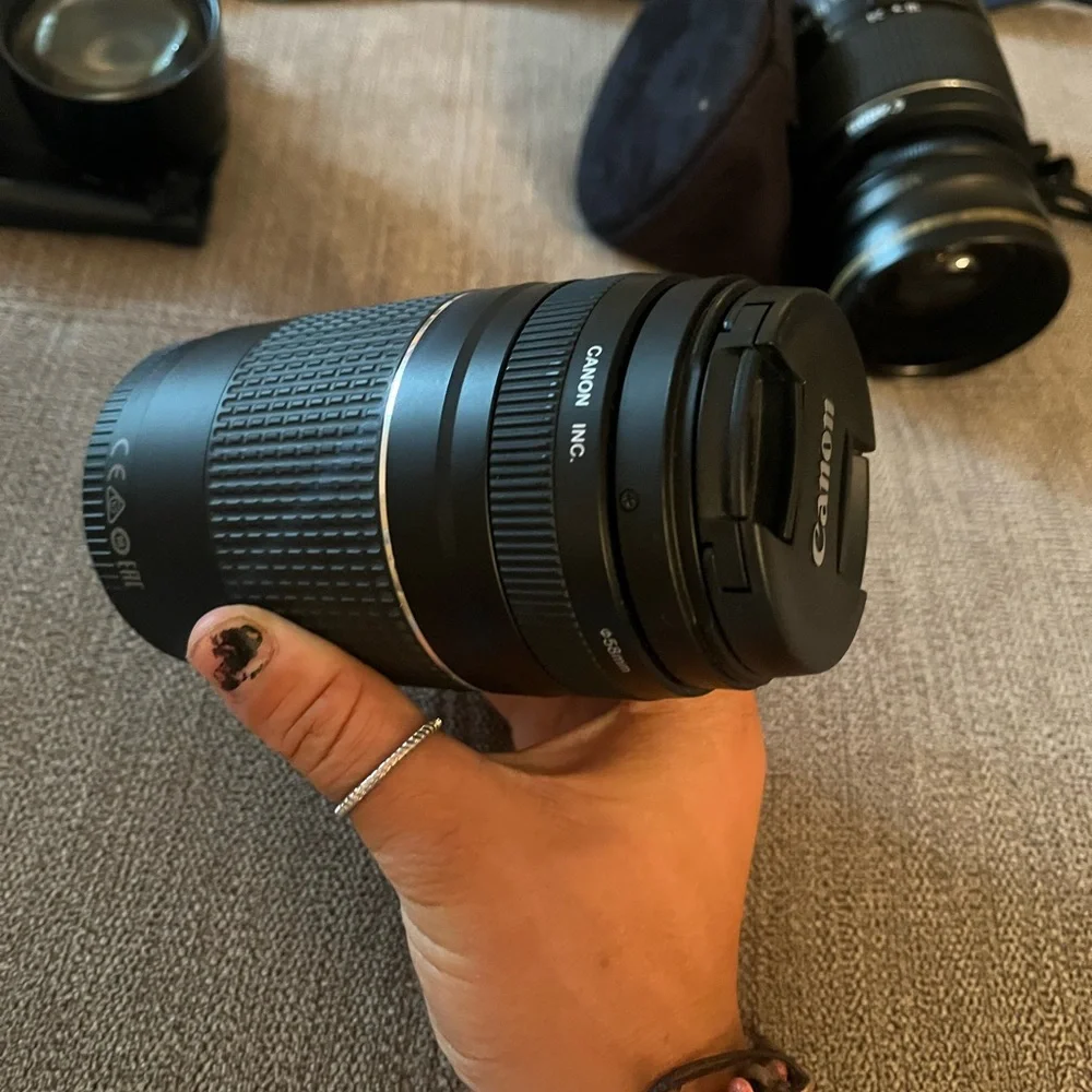 CANON EOS Rebel T6! (Includes TWO lenses** BATTERY INCLUDED!!!) Starter kit!